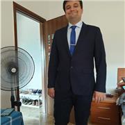 Offro lezioni a livello universitario di Chimica e al livello di scuola superiore di Matematica, Biologia e Chimica. Per le medie offro Scienze e Matematica